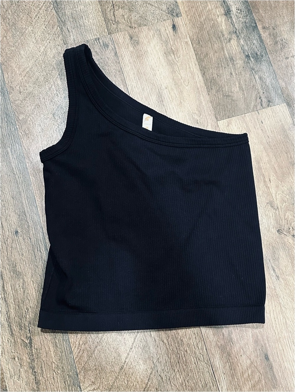 Asymmetrical Black Ribbed One-Shoulder Tank Top